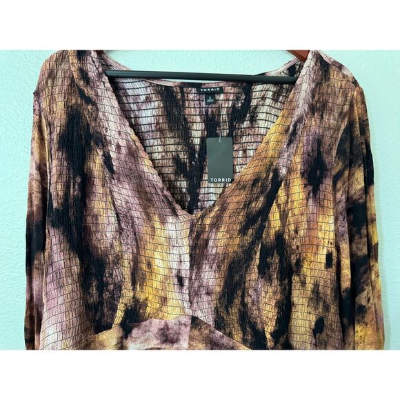 Torrid Babydoll Crinkle Gauze Smocked Top Tie Dye Size 3X NWT‎ - Picture 4 of 6